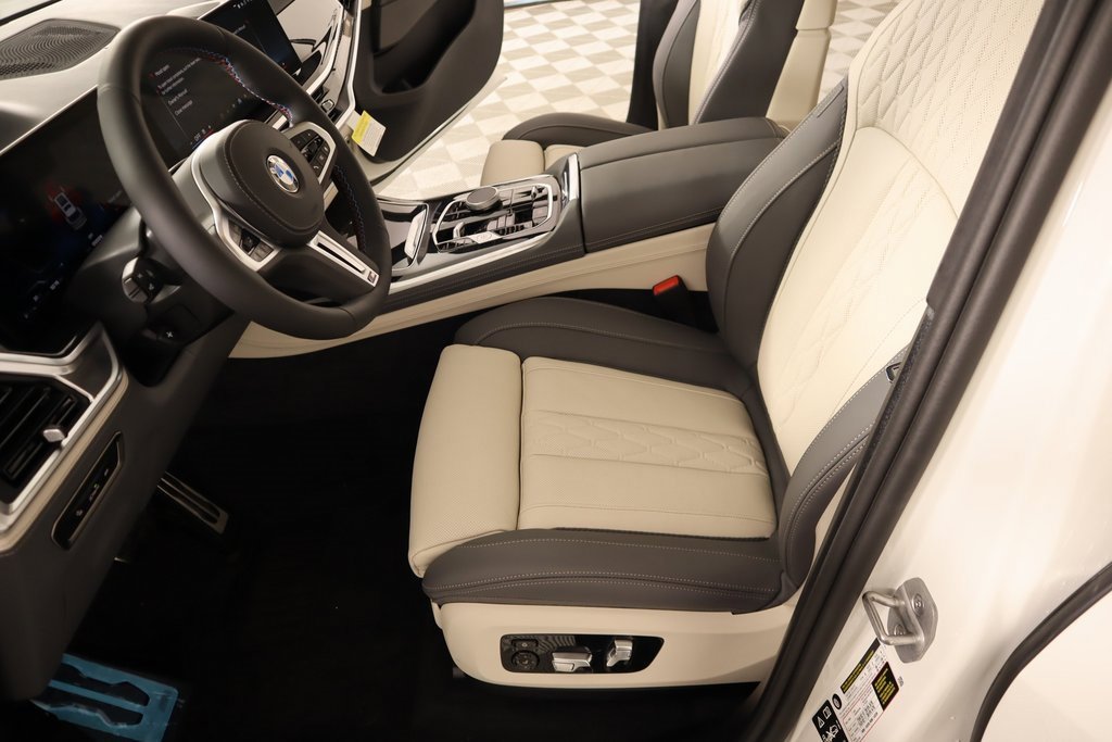 New 2026 BMW X7 M60i w/ Climate Comfort Package image 12