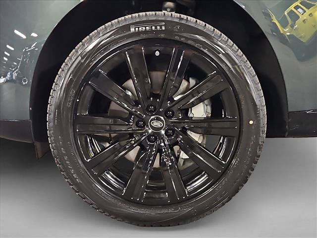 Used 2025 Land Rover Range Rover Long Wheelbase SE AWD/4WD image 25