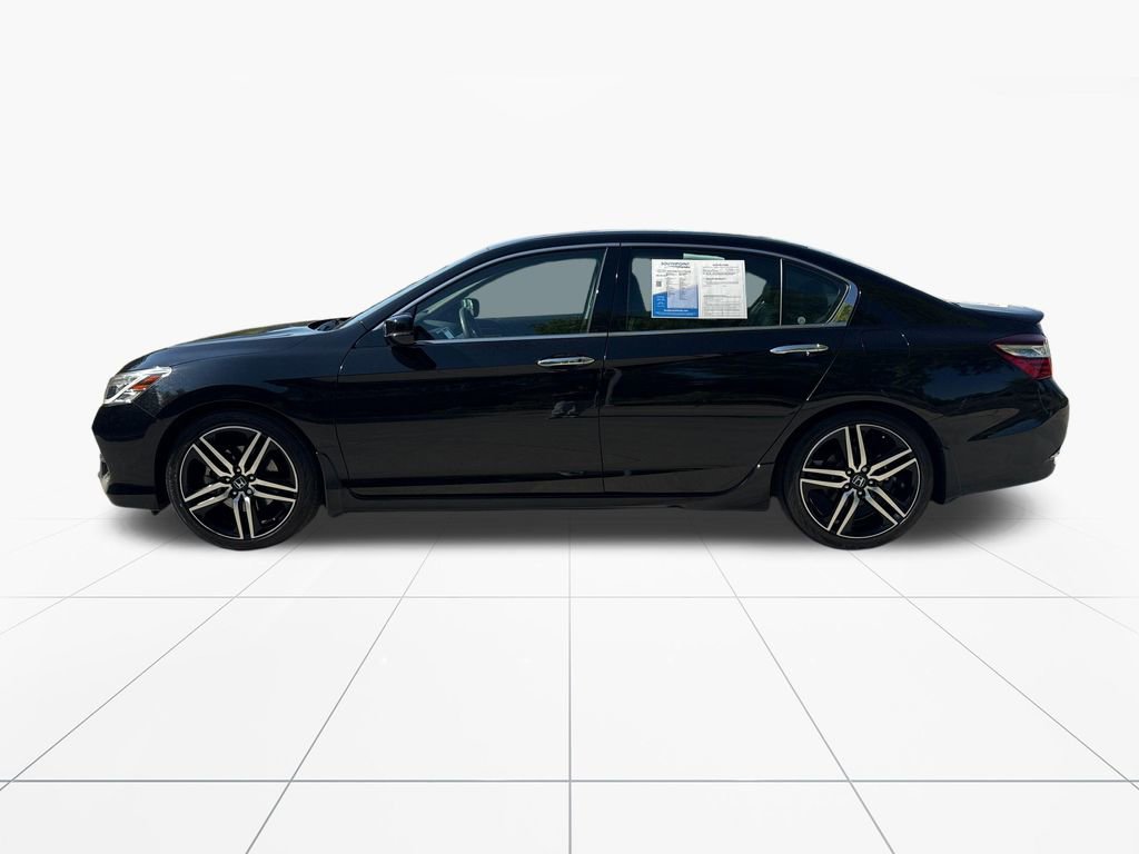 Used 2016 Honda Accord Touring image 5