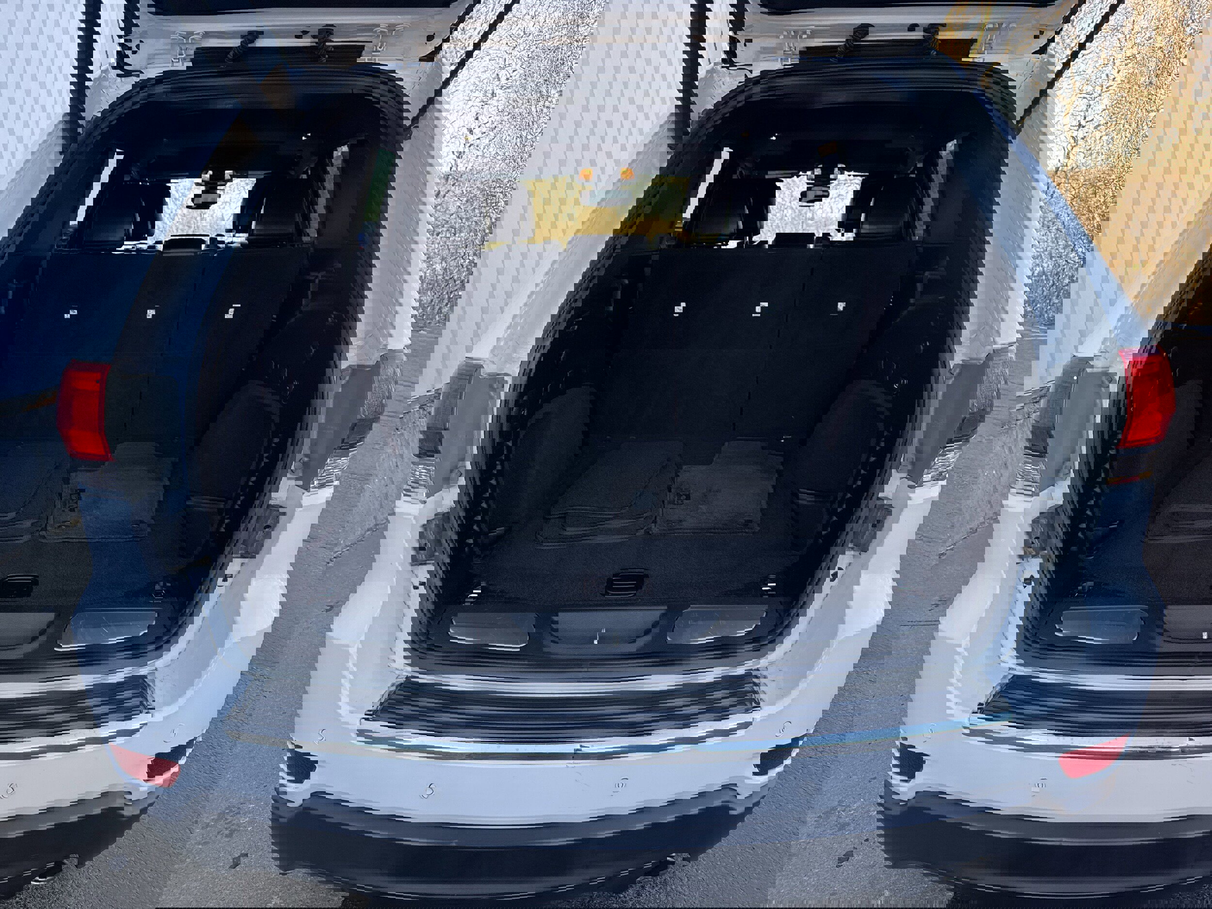 Used 2018 Jeep Grand Cherokee Limited image 13