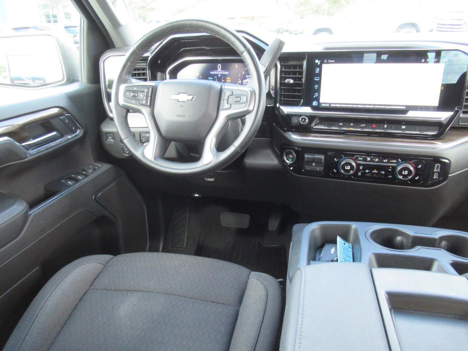 Used 2024 Chevrolet Silverado 1500 LT w/ Convenience Package II RWD image 16