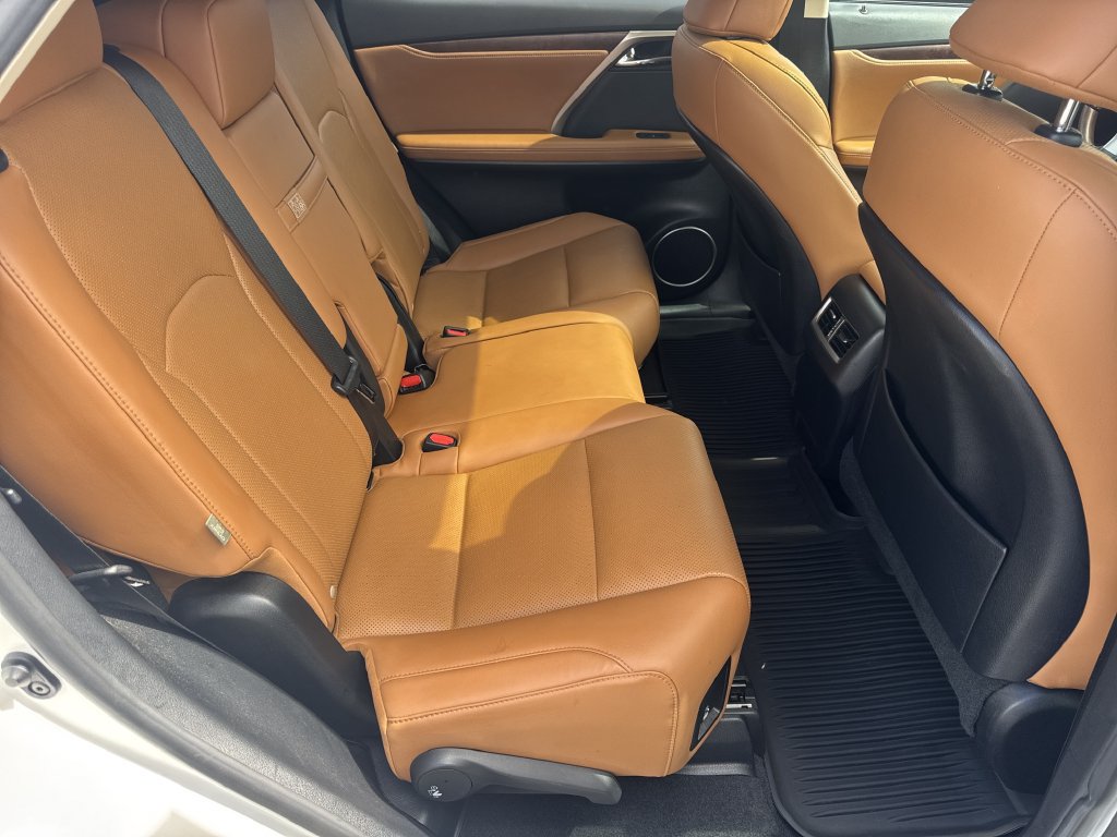 Used 2022 Lexus RX 350L FWD w/ Premium Package image 15