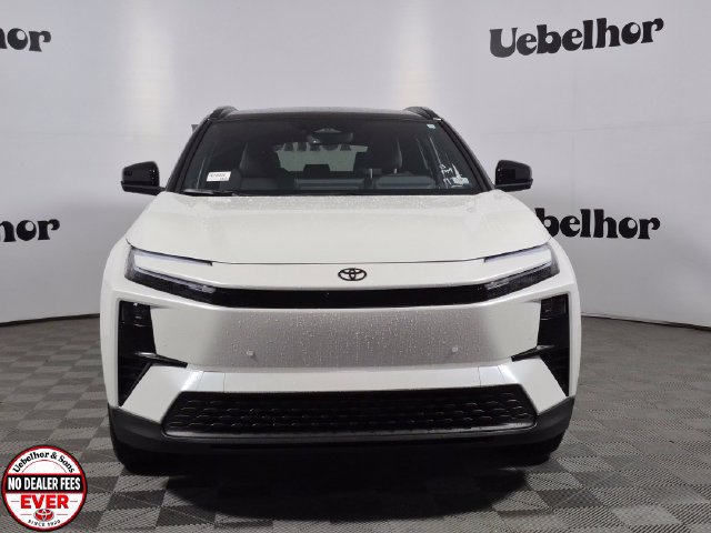 New 2026 Toyota C-HR AWD/4WD image 2