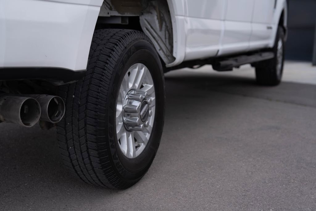 Used 2017 Ford F350 XLT w/ XLT Value Package image 9