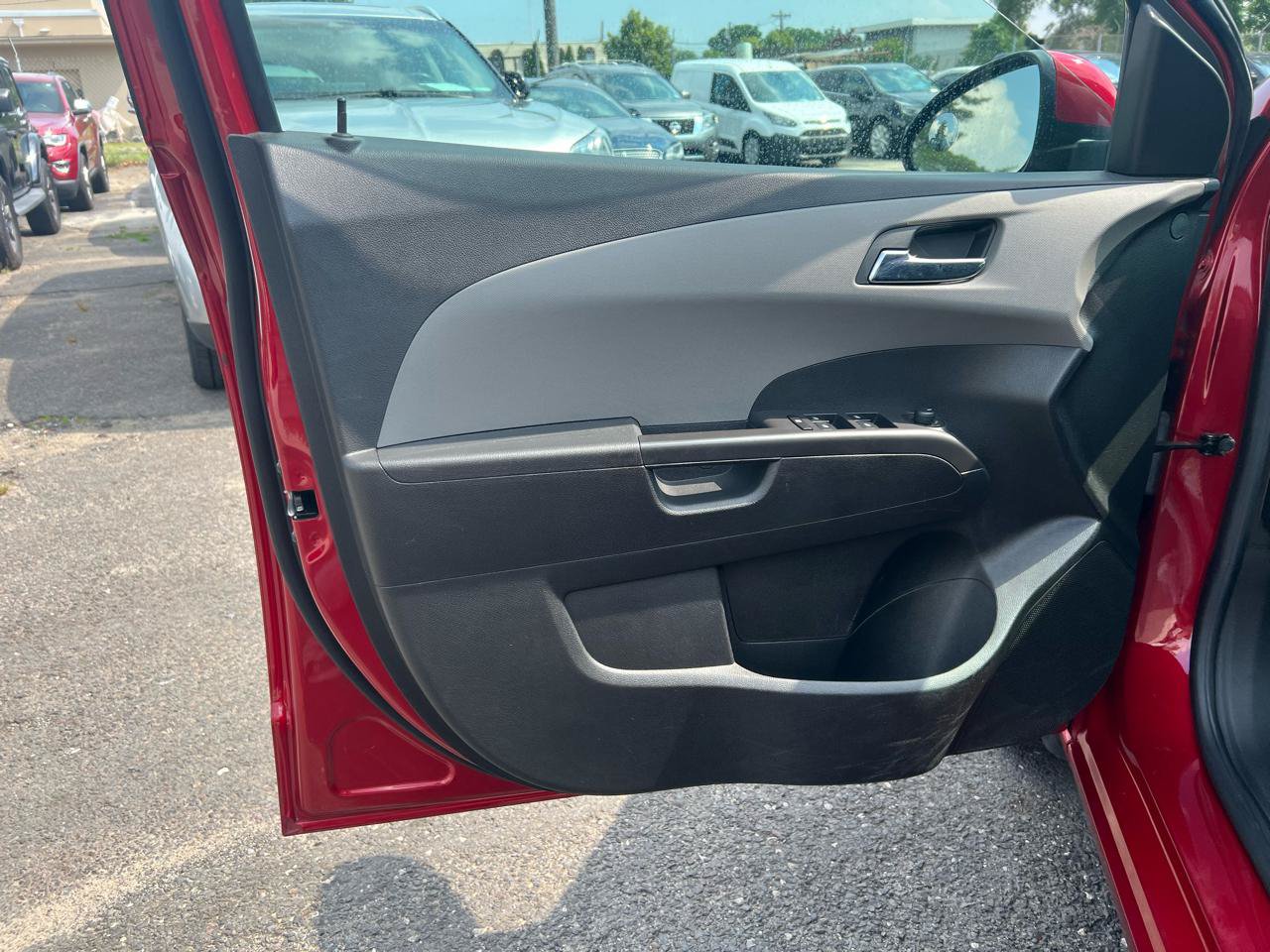 Used 2013 Chevrolet Sonic LT FWD image 13