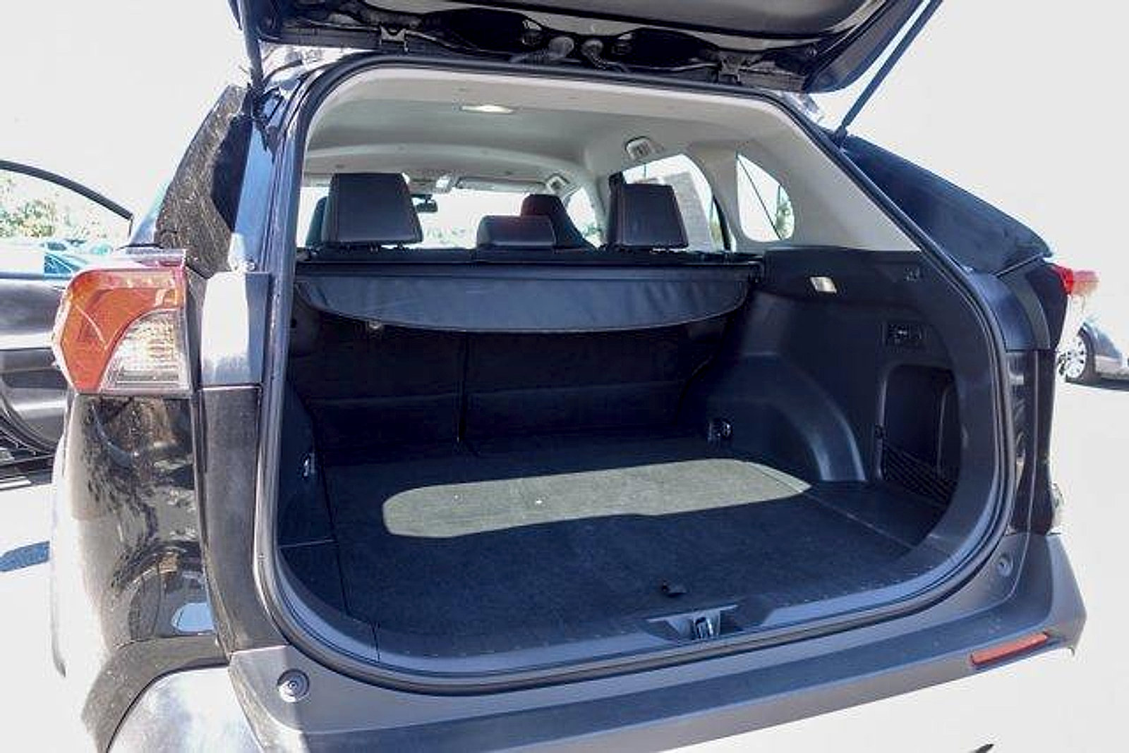 Certified 2024 Toyota RAV4 Adventure AWD/4WD image 29
