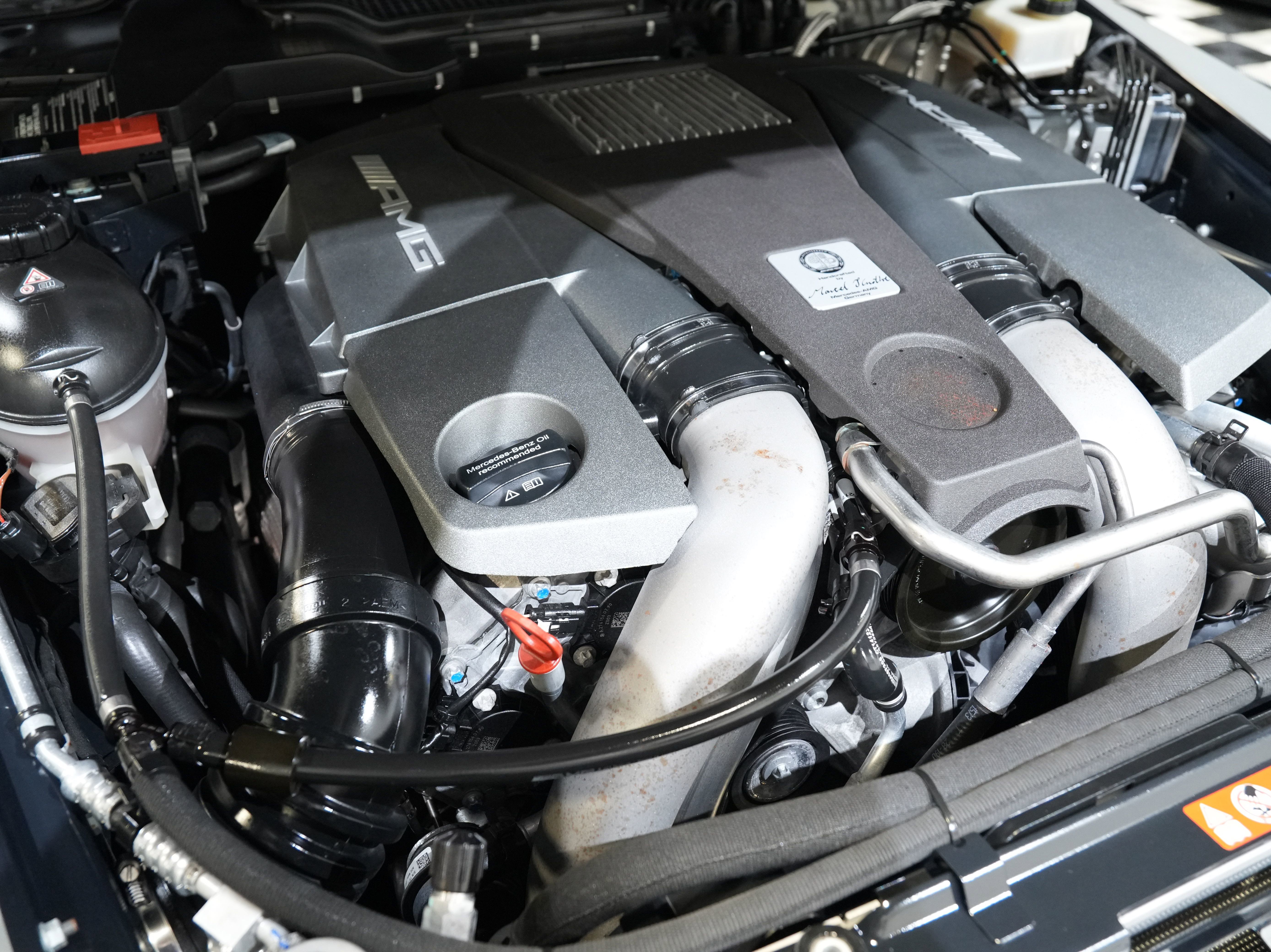 Used 2016 Mercedes-Benz G 63 AMG 4MATIC image 38