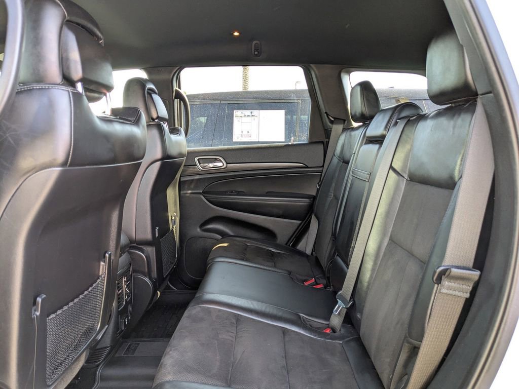 Used 2021 Jeep Grand Cherokee Laredo X image 16