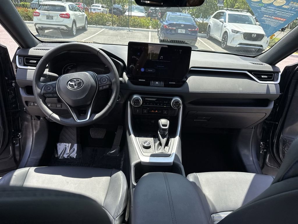 Used 2025 Toyota RAV4 XSE w/ Weather Package AWD/4WD image 36