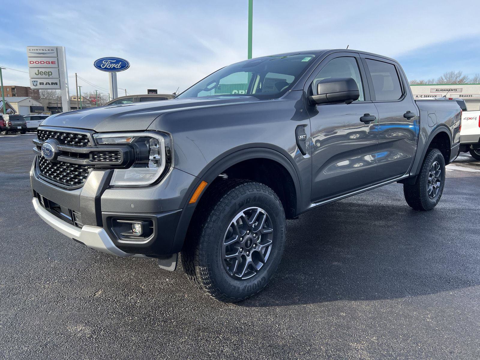 New 2025 Ford Ranger XLT w/ FX4 Off-Road Package image 12