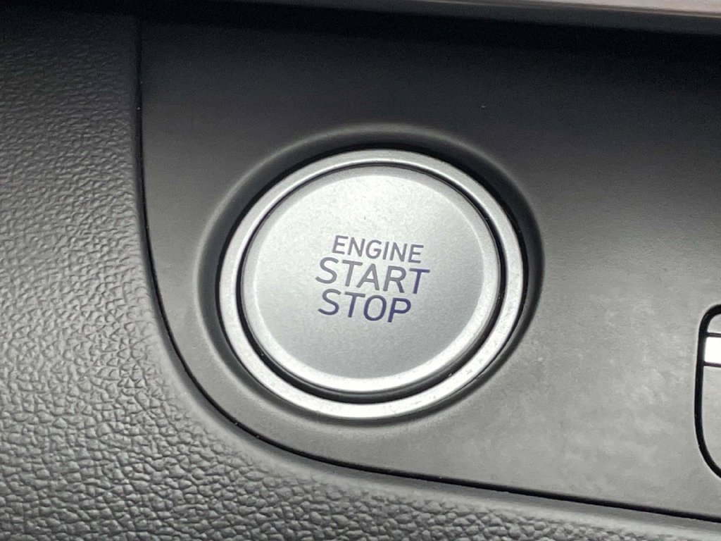 Certified 2024 Hyundai Elantra SEL FWD image 27