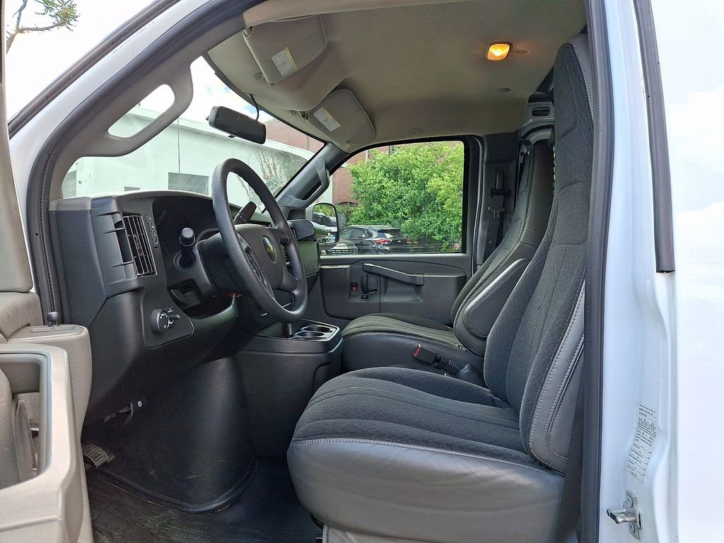 Used 2024 Chevrolet Express 2500 w/ Driver Convenience Package RWD image 14