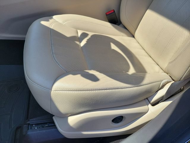 Used 2018 Mercedes-Benz GLE 350 4MATIC image 22