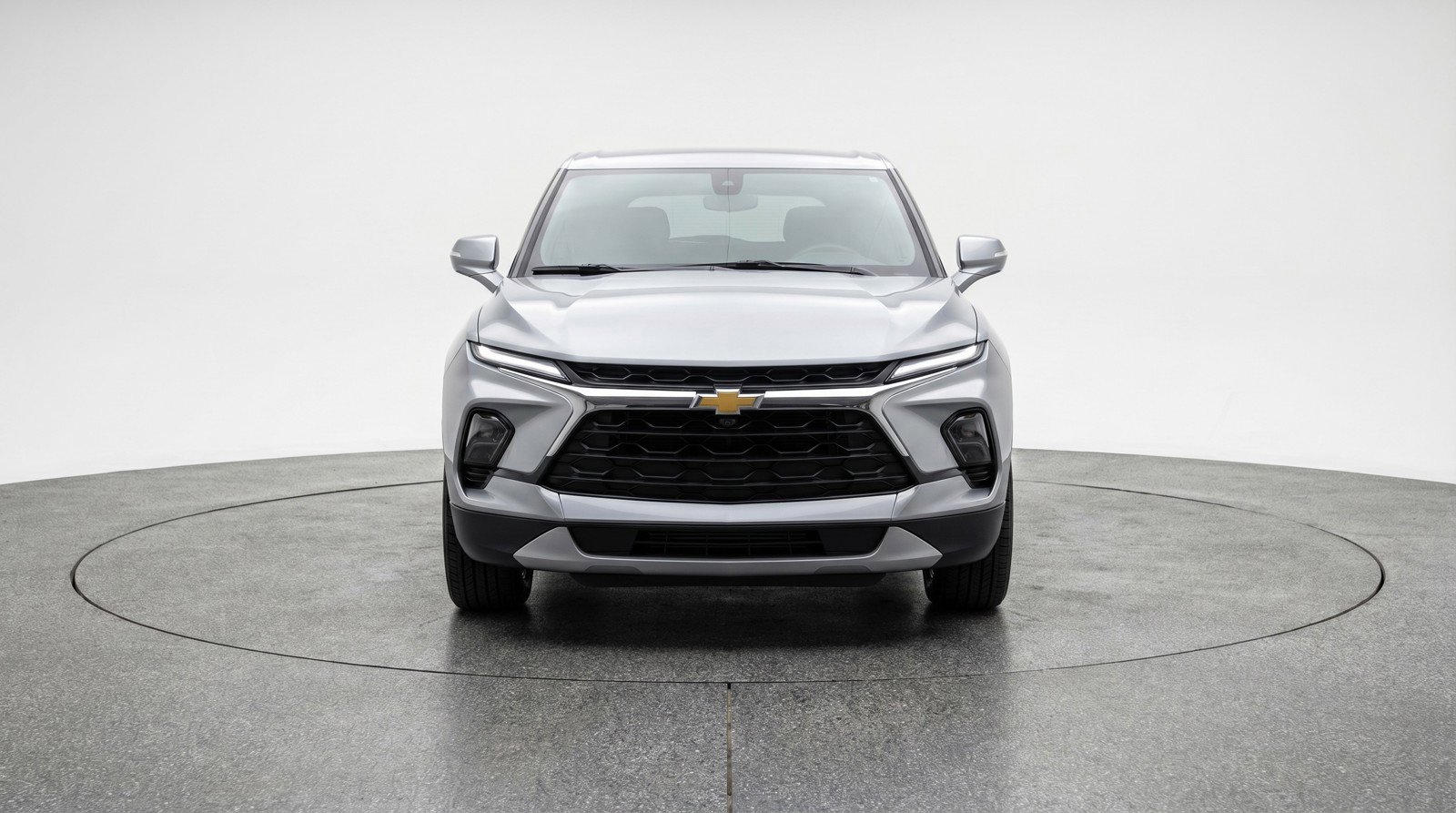 Used 2025 Chevrolet Blazer LT image 2