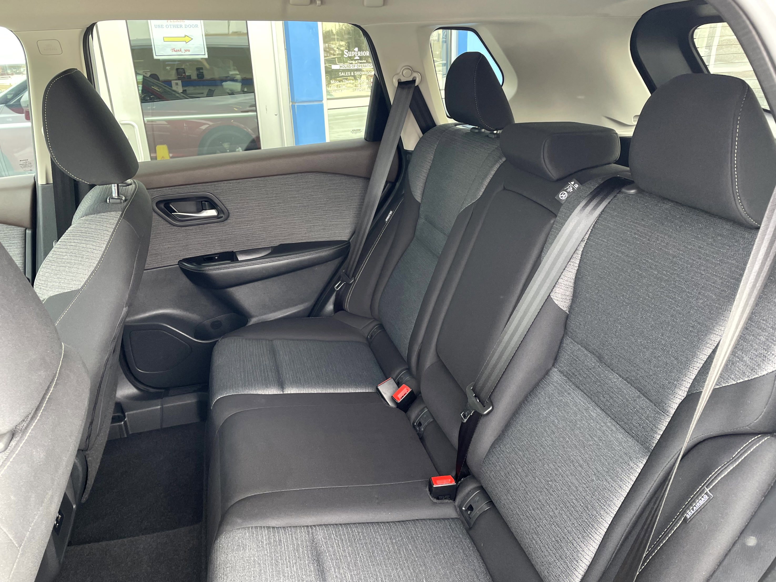 Used 2022 Nissan Rogue SV image 9