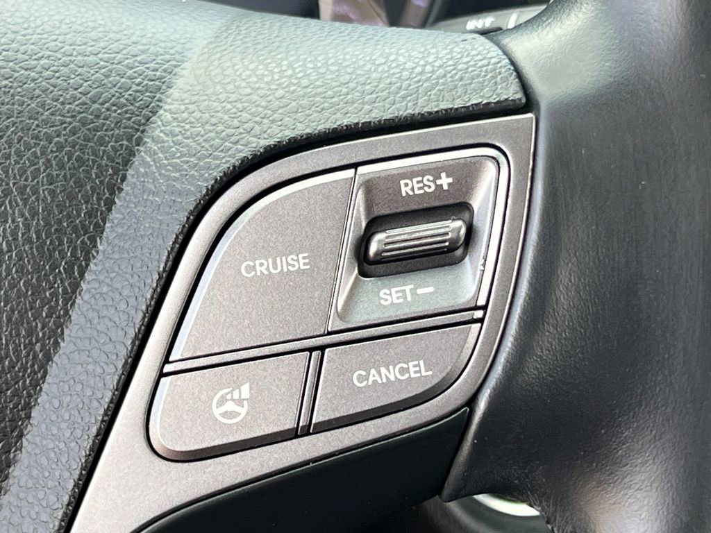 Used 2013 Hyundai Santa Fe Sport AWD/4WD image 26