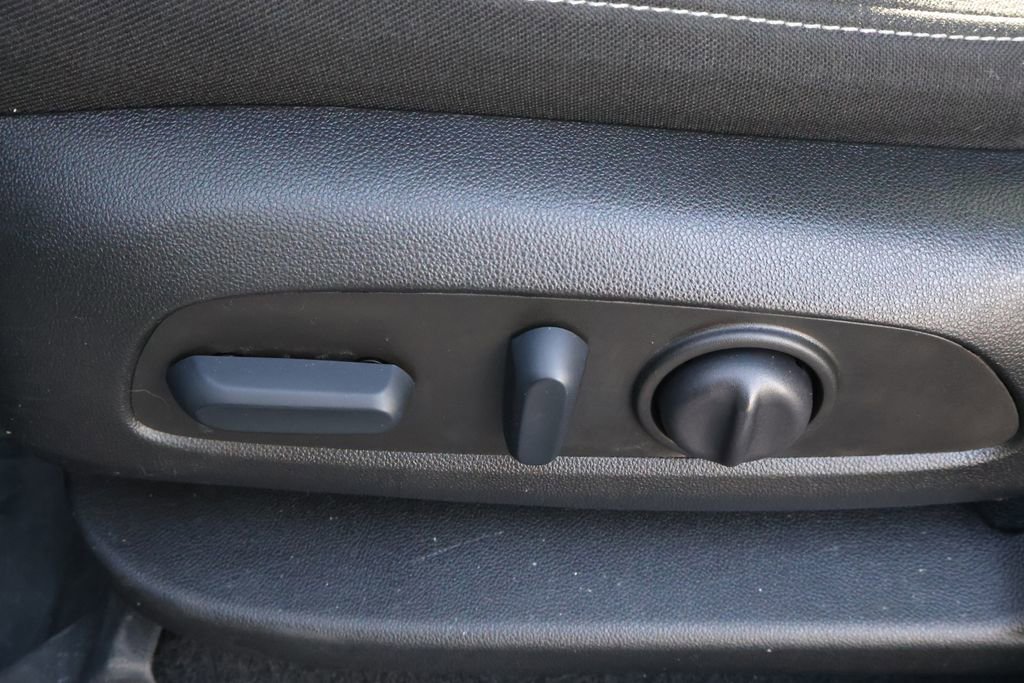 Certified 2023 Chevrolet Blazer LT image 33