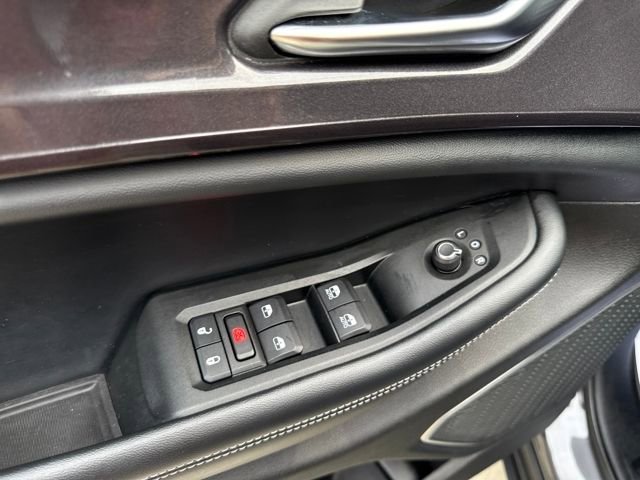 Used 2021 Jeep Grand Cherokee L Laredo image 11