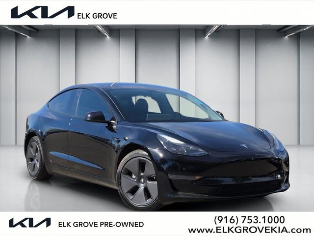Used 2023 Tesla Model 3 Standard Range image 1