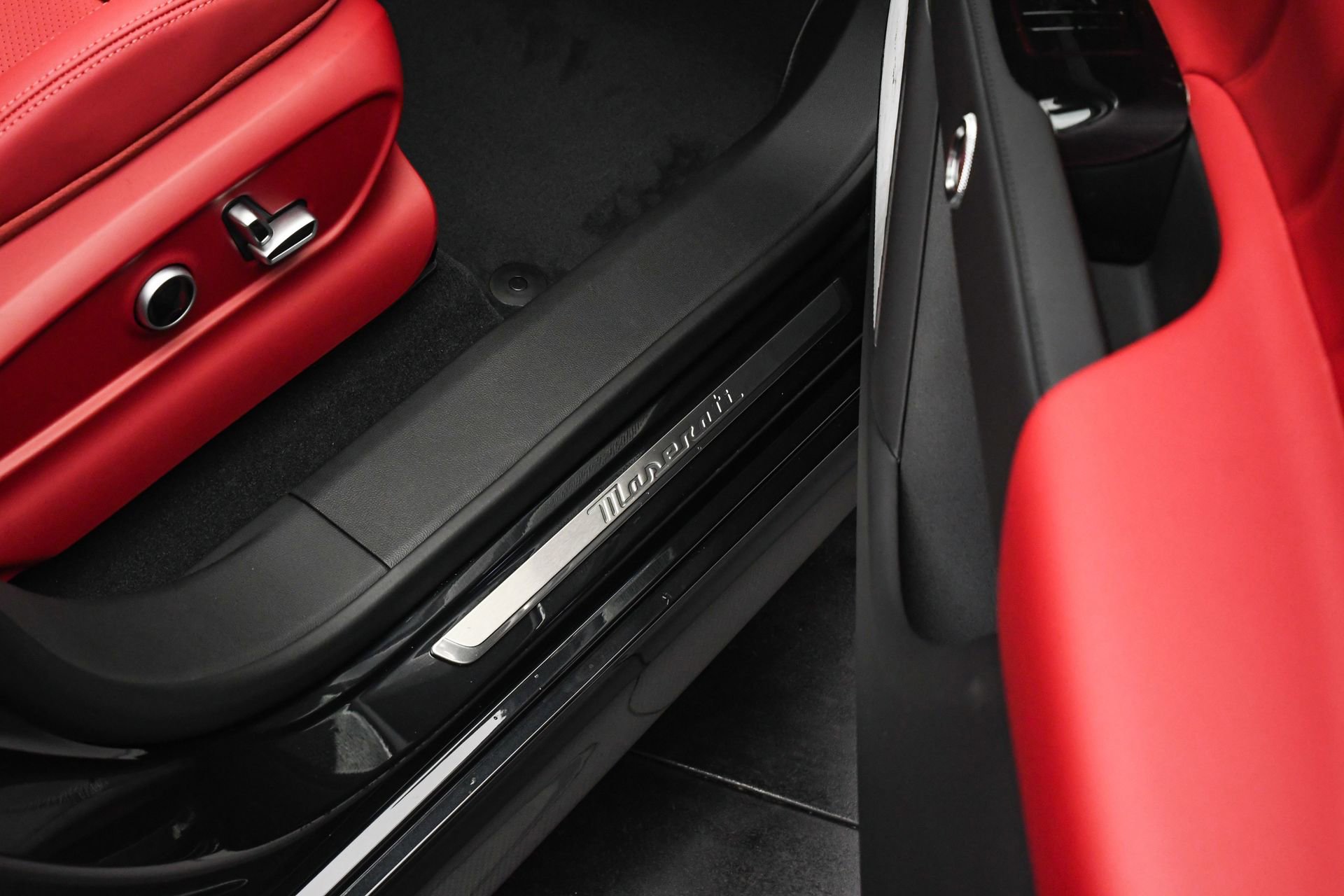 New 2025 Maserati Grecale Trofeo image 46