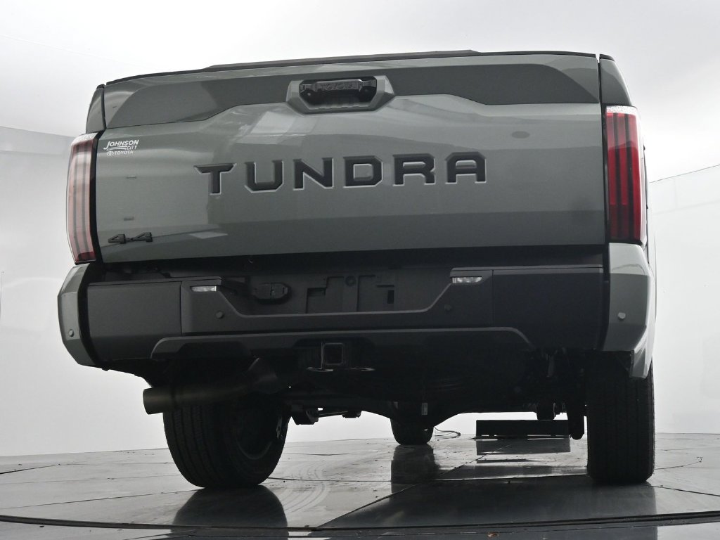 Used 2026 Toyota Tundra Limited AWD/4WD image 21