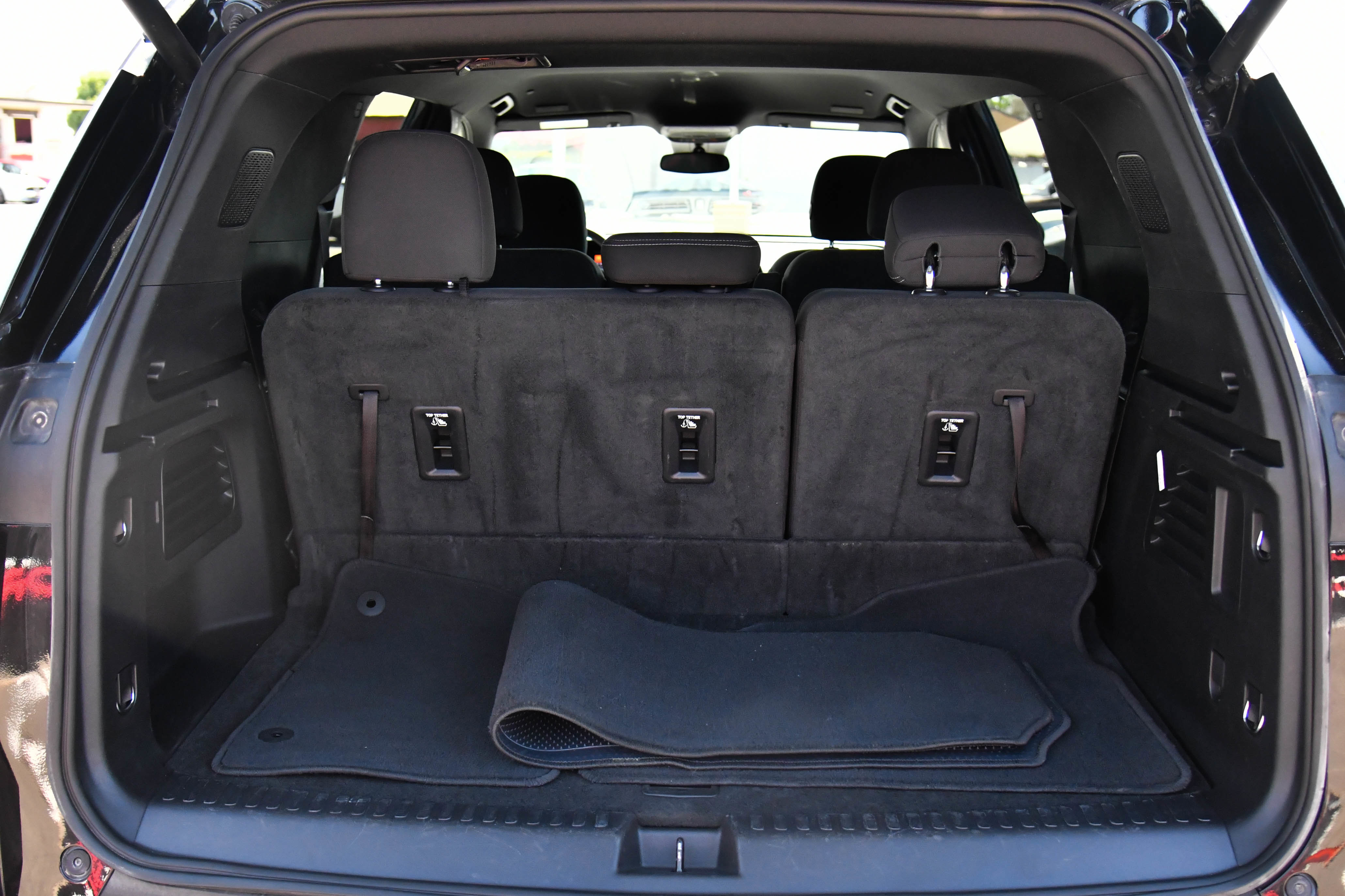 Used 2024 Chevrolet Traverse LT image 48