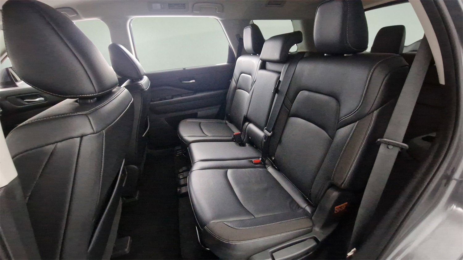 Used 2022 Nissan Pathfinder SL image 25