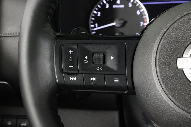 Certified 2024 Nissan Pathfinder SL FWD image 28