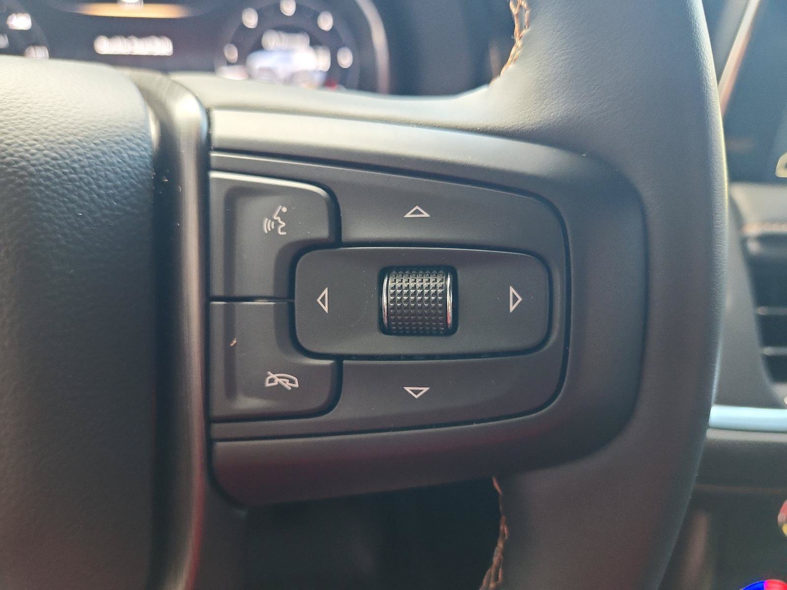 Used 2023 GMC Yukon AT4 AWD/4WD image 27