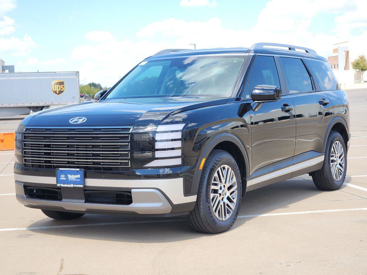 New 2027 Hyundai Palisade SEL FWD image 2
