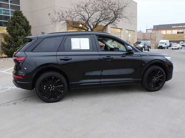 Used 2023 Lincoln Corsair Reserve w/ Jet Appearance Package image 6