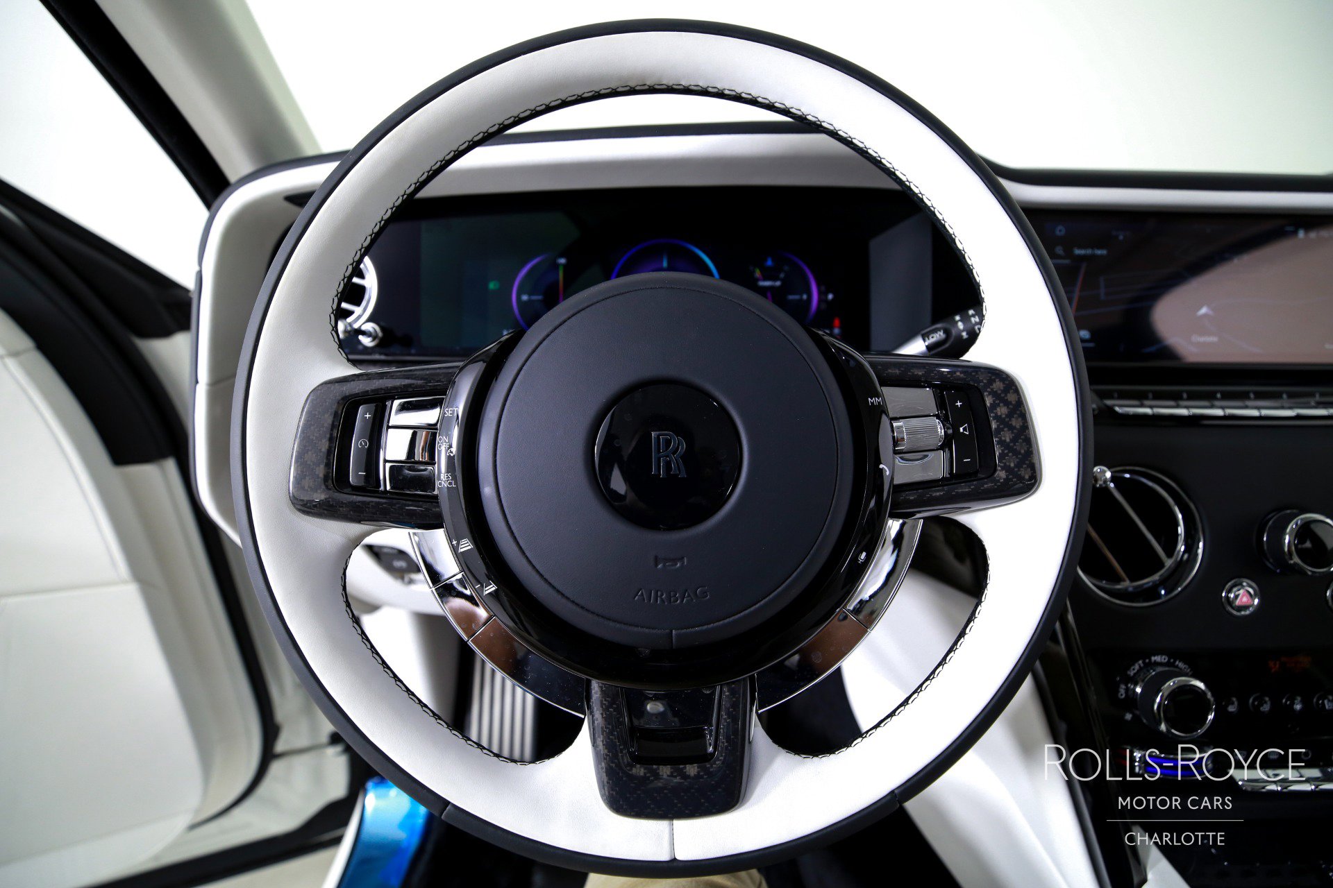 New 2026 Rolls-Royce Cullinan Black Badge image 15