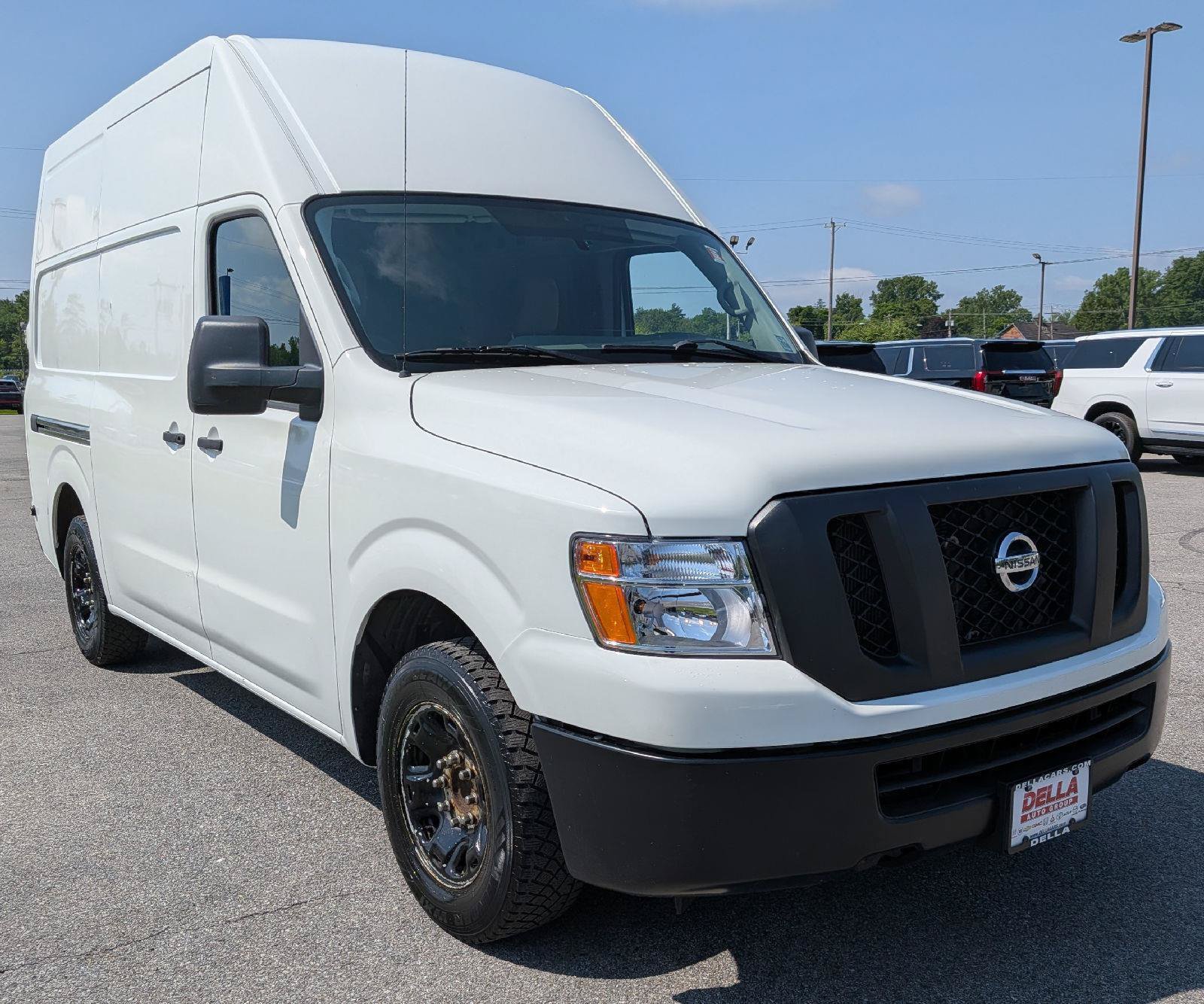 Used 2020 Nissan NV 2500 S RWD image 3