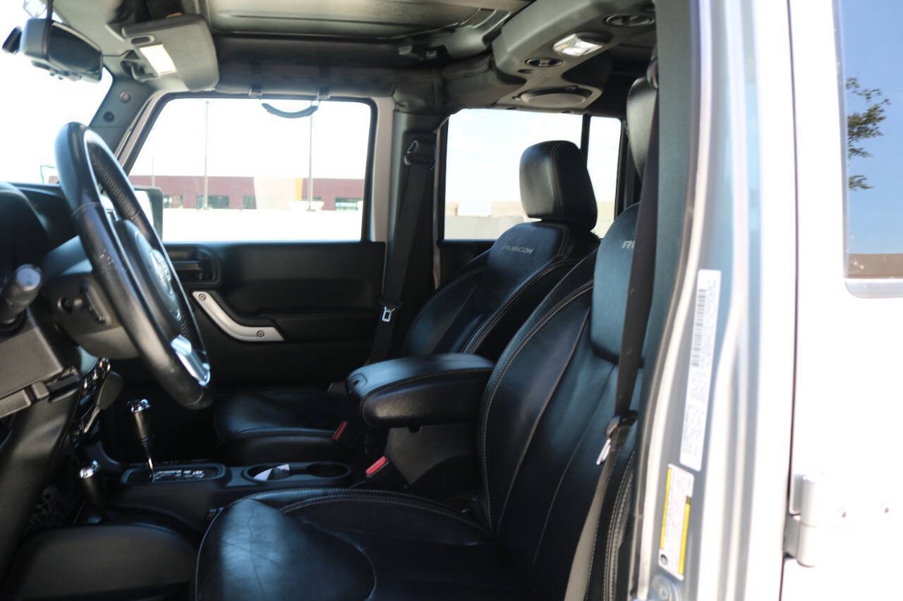 Used 2014 Jeep Wrangler Unlimited Rubicon AWD/4WD image 7