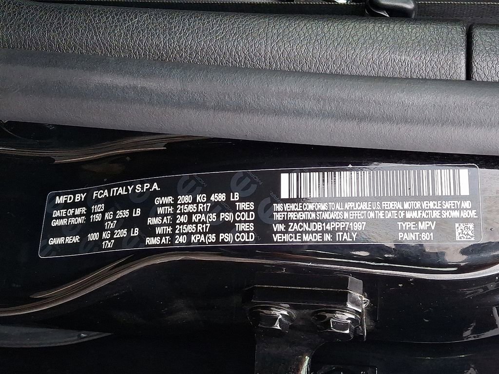 Used 2023 Jeep Renegade Latitude image 28