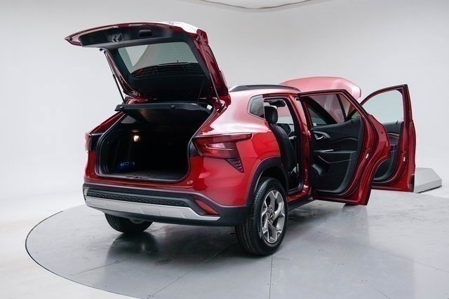 New 2026 Chevrolet Trax LT w/ Driver Confidence Package image 22