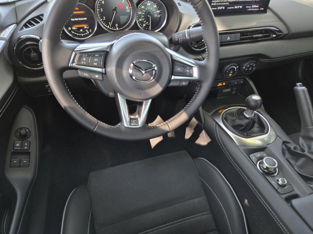 New 2025 MAZDA MX-5 Miata RF Club image 12