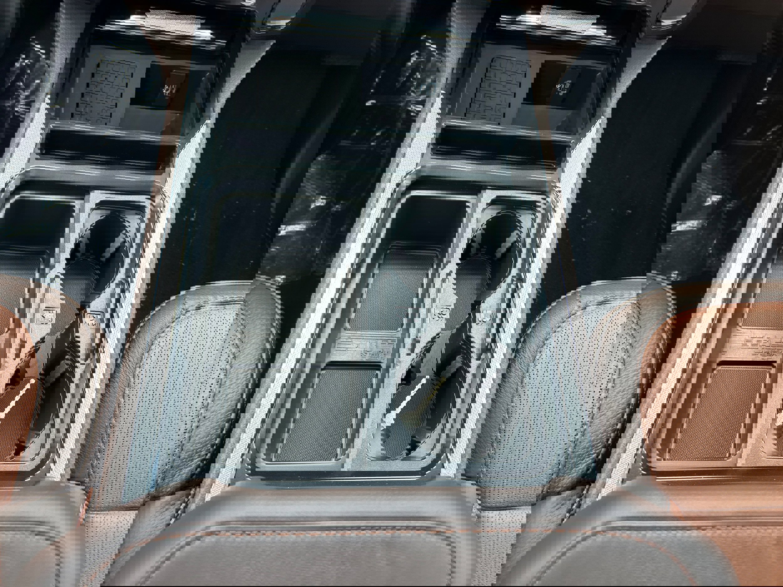 New 2025 Ford F250 King Ranch w/ Tremor Off-Road Package image 65