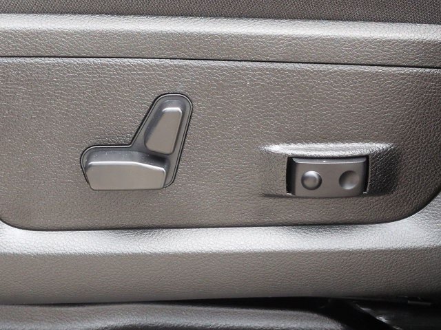 Used 2026 RAM 2500 Big Horn AWD/4WD image 20