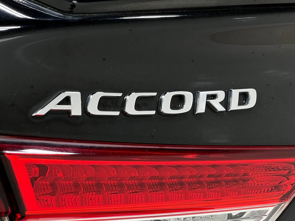 Used 2018 Honda Accord Sport image 39