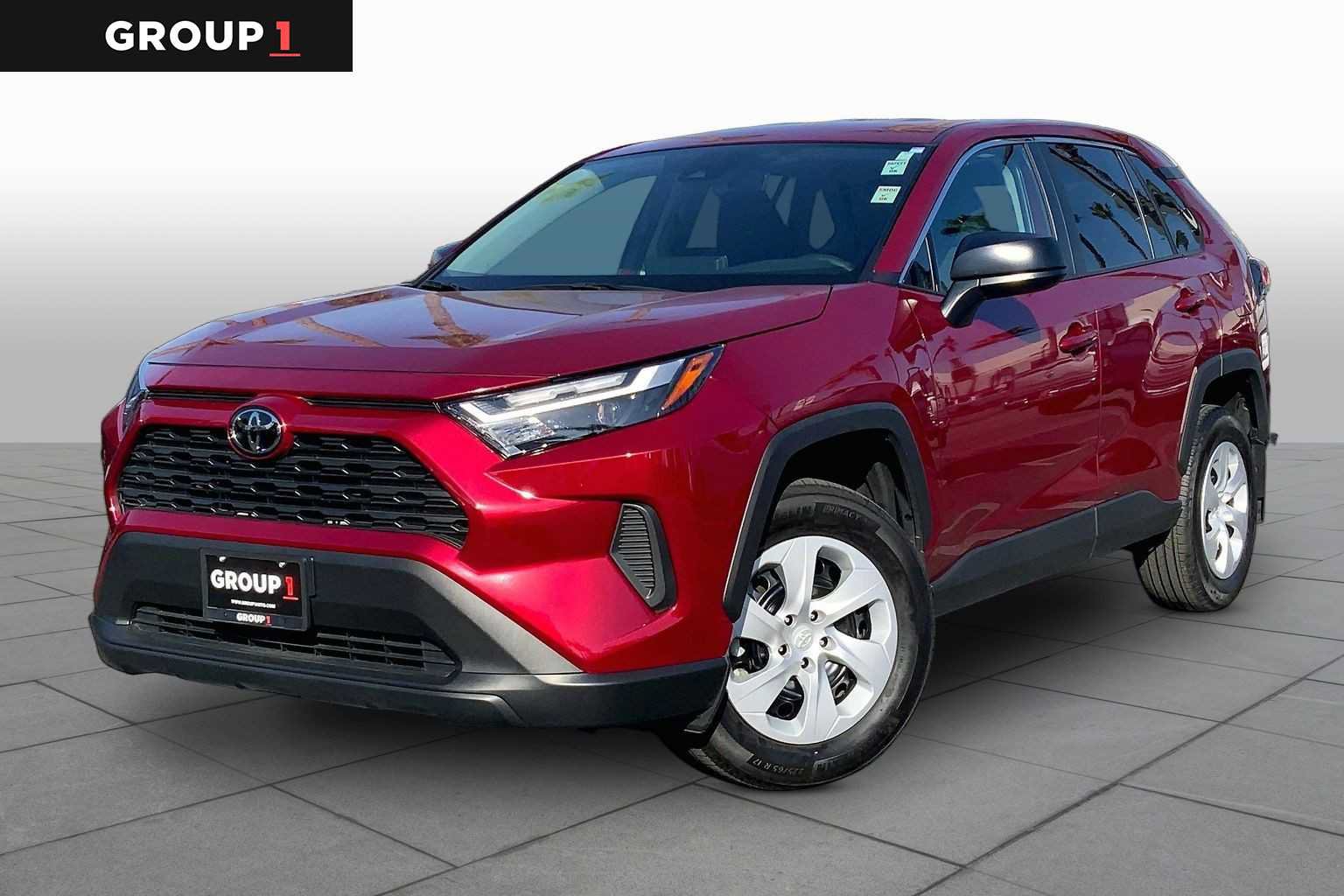 Certified 2025 Toyota RAV4 LE AWD/4WD image 1