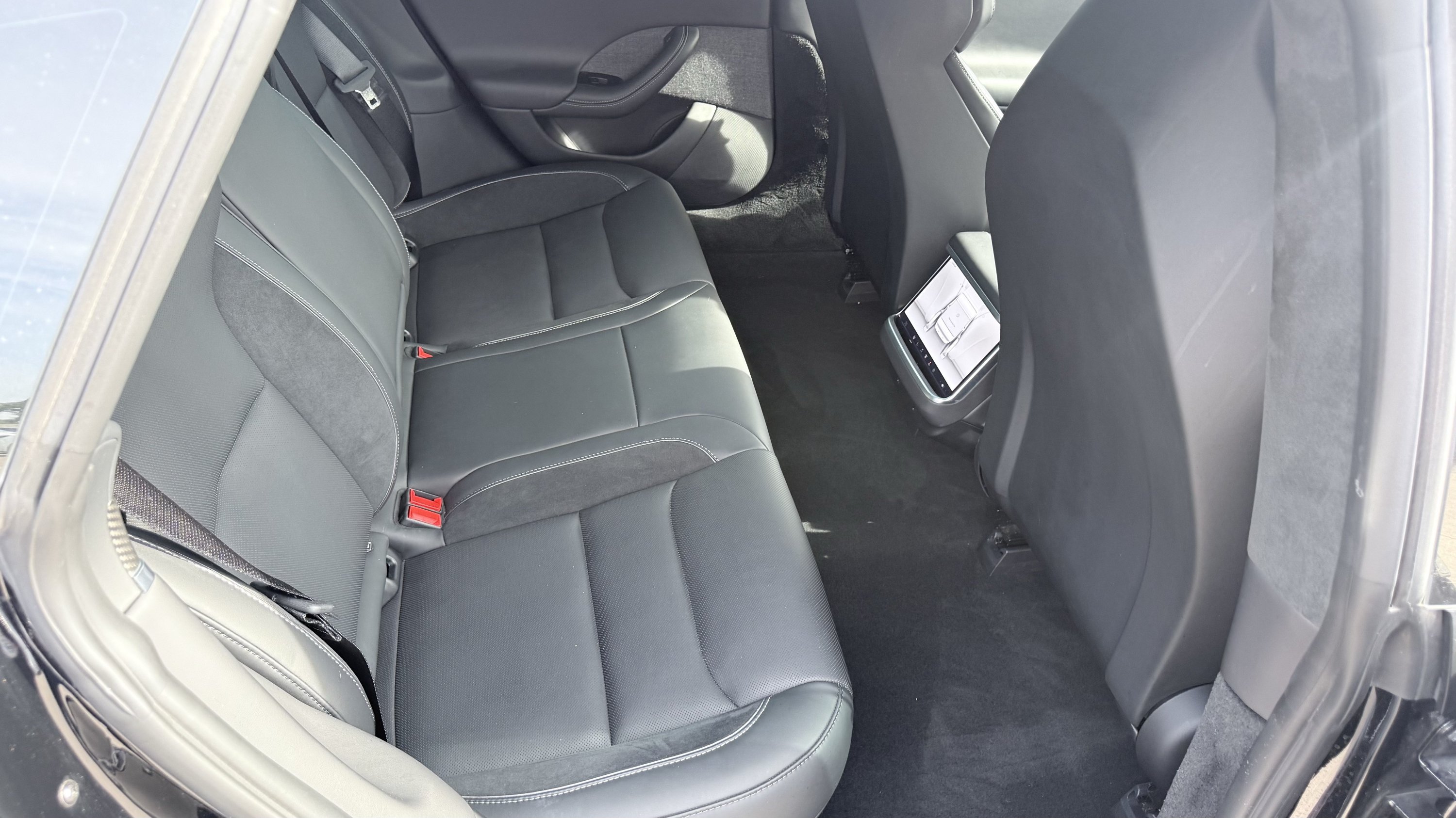 Used 2024 Tesla Model S Plaid AWD/4WD image 36