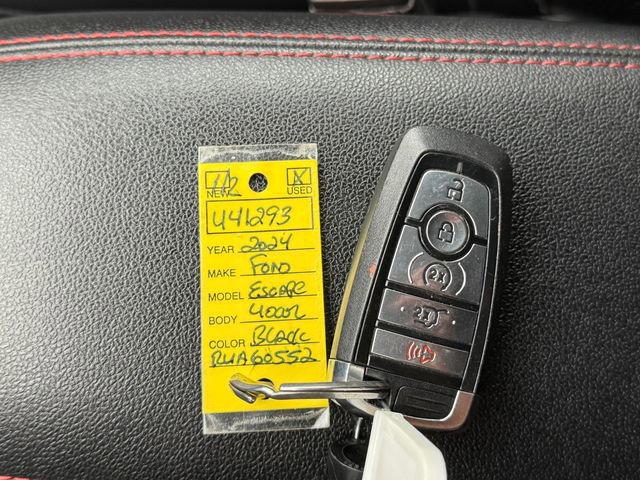 Certified 2024 Ford Escape ST-Line w/ Tech Pack #1 image 14