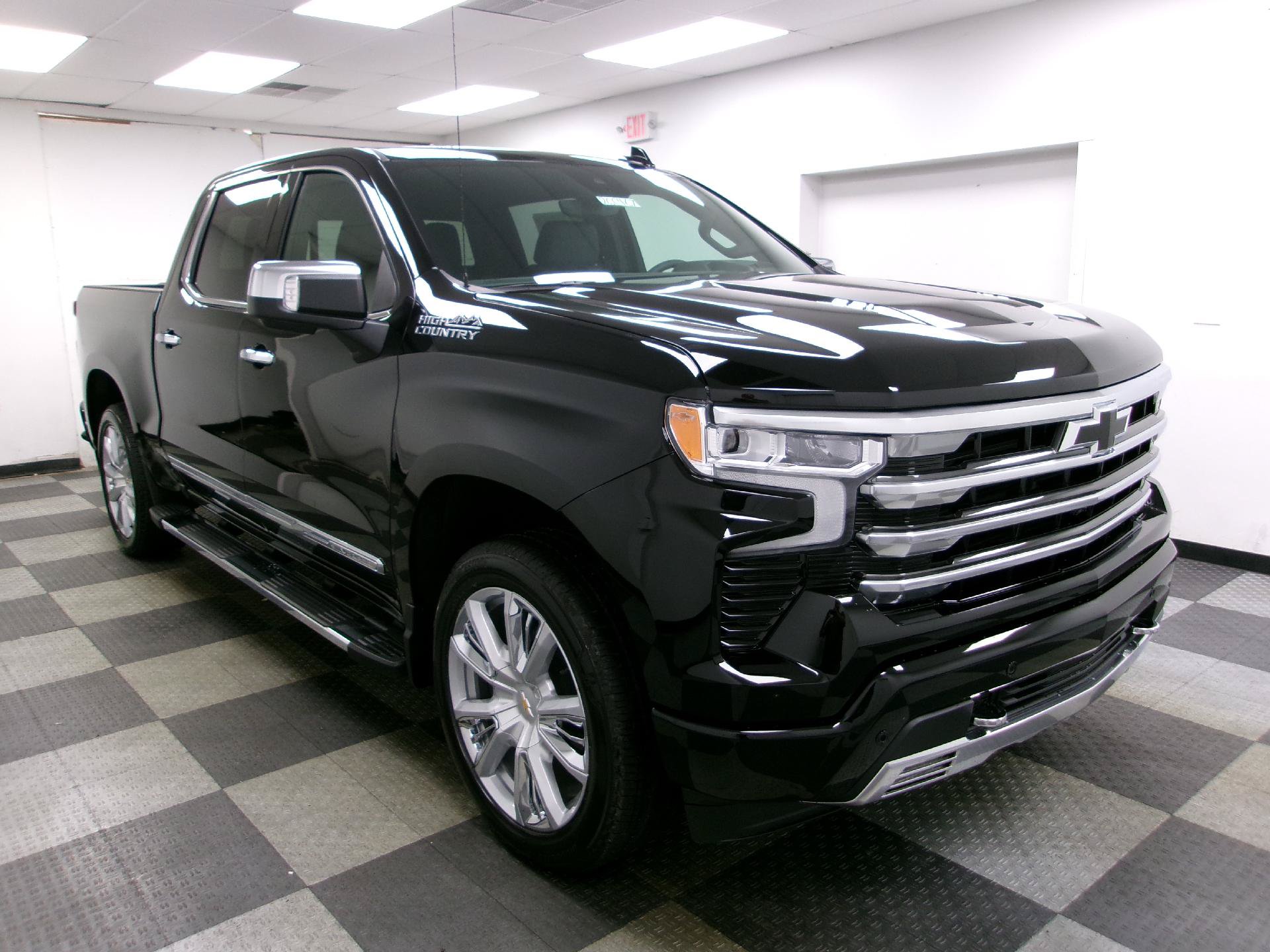 New 2026 Chevrolet Silverado 1500 High Country w/ Technology Package AWD/4WD image 15