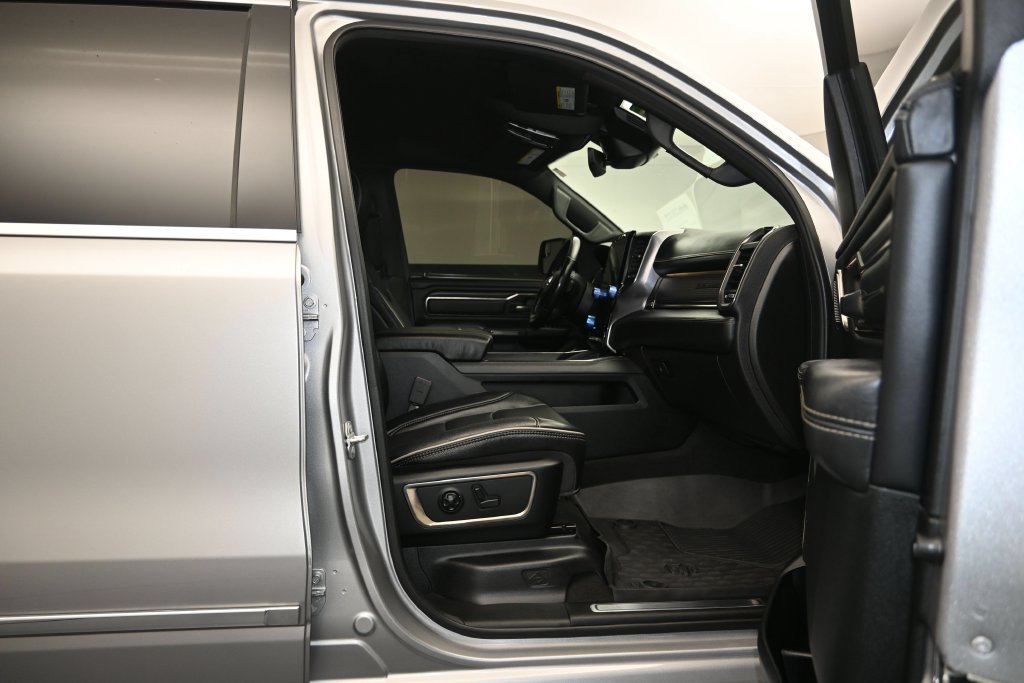 Used 2019 RAM 1500 Limited AWD/4WD image 28