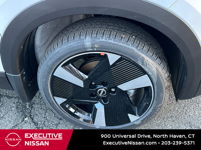 New 2026 Nissan Kicks SR w/ Cold Weather Package AWD/4WD image 7