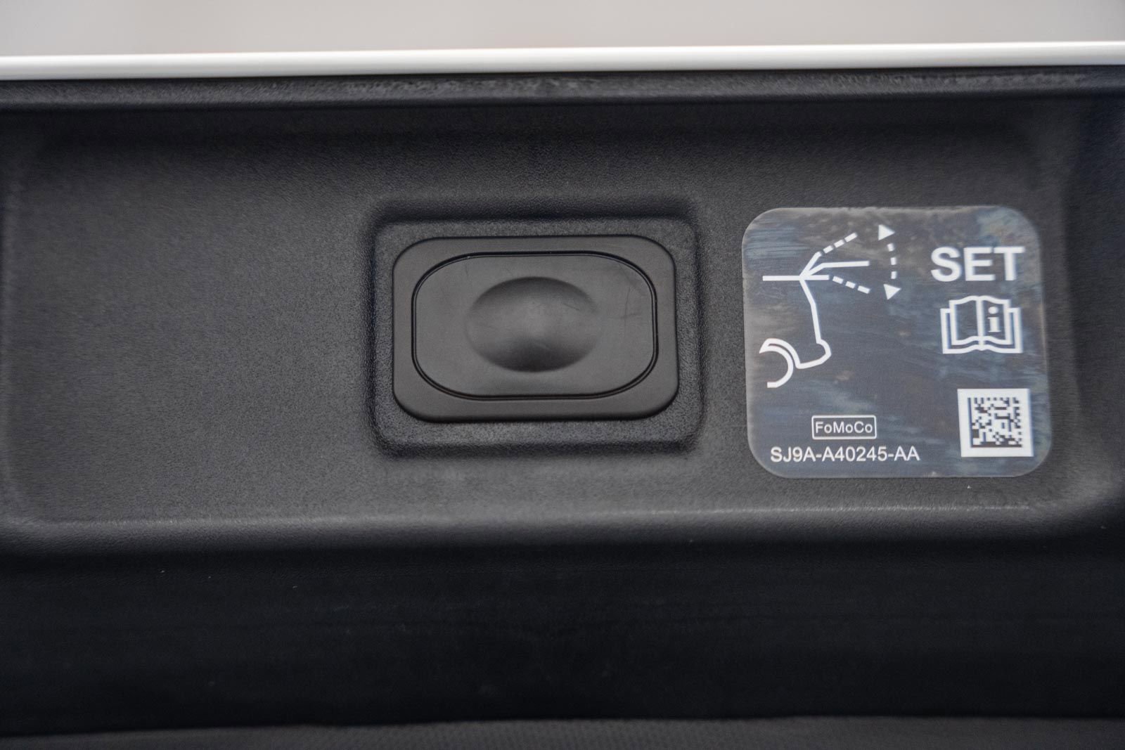 Certified 2025 Ford Mustang Mach-E Premium image 10