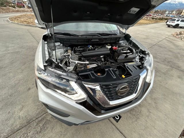 Used 2020 Nissan Rogue SV image 25