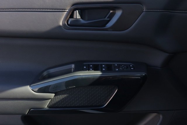 New 2025 Nissan Pathfinder SV w/ Cargo Package image 24