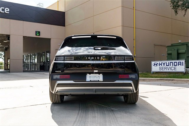 New 2026 Hyundai Ioniq 5 SE image 5